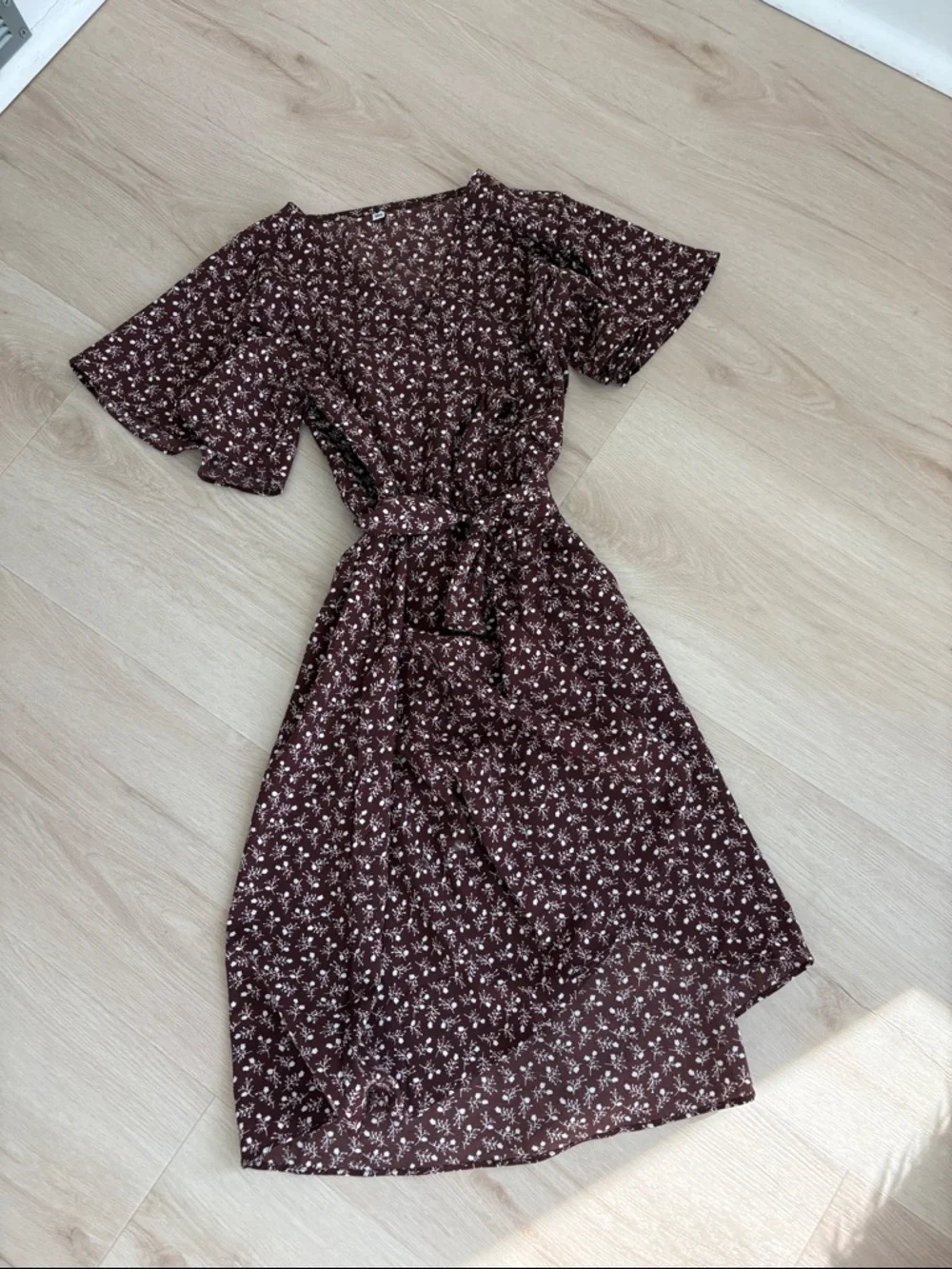 Three girls Summer outfits - Picture 4 of 4